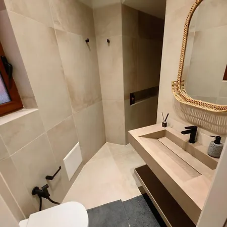 Old Town Luxury With Private Parking And Jacuzzi *