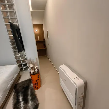 Old Town Luxury With Private Parking And Jacuzzi