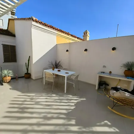 Old Town Luxury With Private Parking And Jacuzzi Villa *